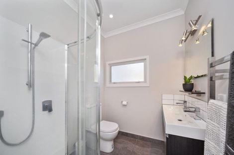 Photo of property in 5 Dorset Avenue, Westown, New Plymouth, 4310
