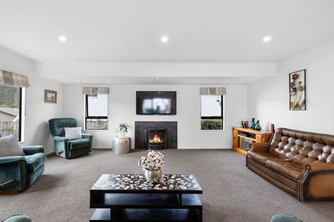 Photo of property in 19 Bracken Street, Arrowtown, 9302