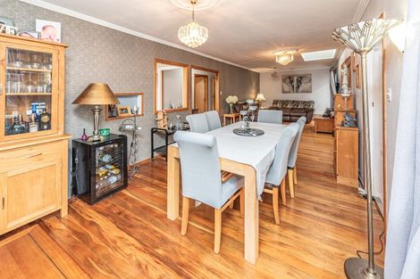 Photo of property in 31 Brassey Road, Saint Johns Hill, Whanganui, 4500