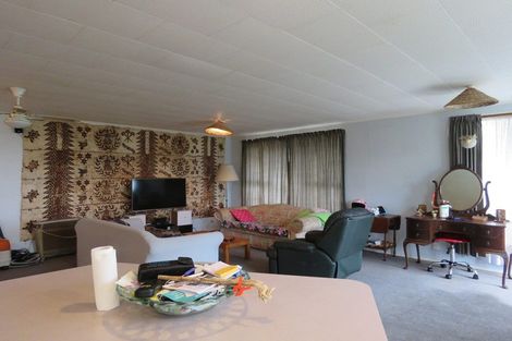 Photo of property in 16 Stratford Drive, Cable Bay, 0420