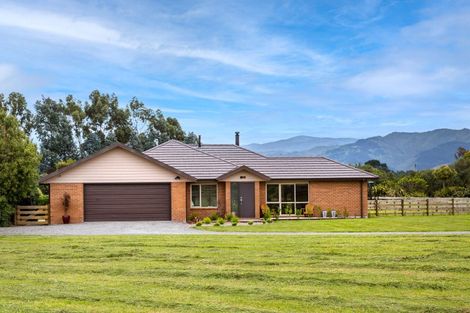 Photo of property in 75 Andersons Line, Clareville, Carterton, 5713