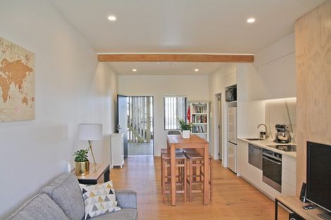 Photo of property in 6/167 Hobsonville Point Road, Hobsonville, Auckland, 0616