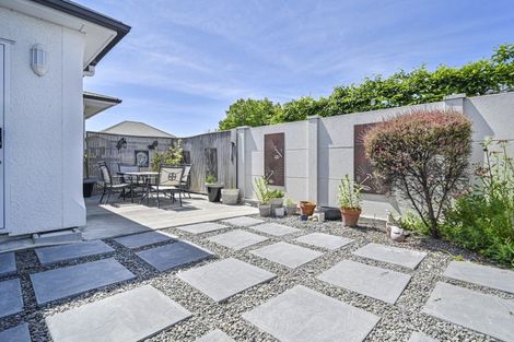 Photo of property in 4/204 Lyndon Road West, Hastings, 4122