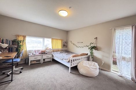 Photo of property in 23 Highfield Place, Avonhead, Christchurch, 8042