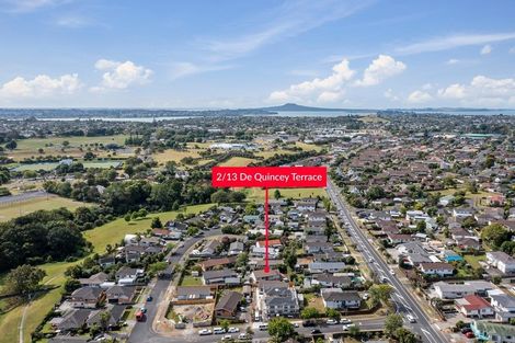 Photo of property in 2/13 De Quincey Terrace, Highland Park, Auckland, 2010