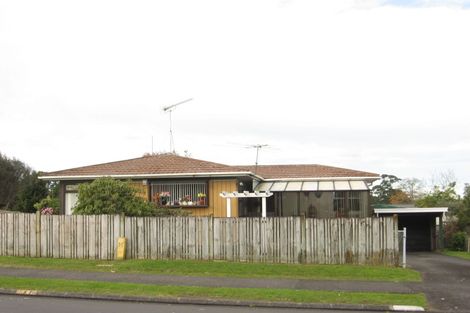 Photo of property in 17 Mcquarrie Avenue, Wattle Downs, Auckland, 2103
