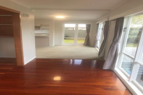 Photo of property in 2/20 Tonar Street, Northcote, Auckland, 0627
