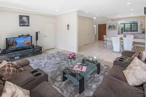 Photo of property in 12 Derg Place, East Tamaki, Auckland, 2013
