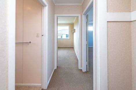 Photo of property in 86 Karaka Street, Castlecliff, Whanganui, 4501