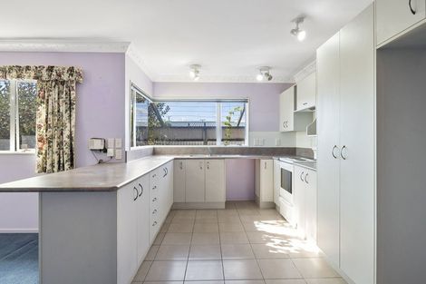 Photo of property in 4 Seaforth Avenue, Milson, Palmerston North, 4414