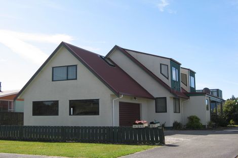 Photo of property in 46a Cook Street, Carters Beach, Westport, 7825