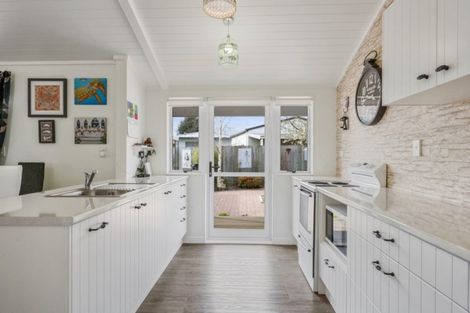 Photo of property in 4 Nursery Lane, Kinloch, Taupo, 3377