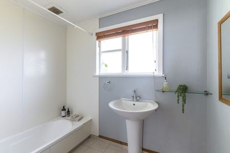 Photo of property in 36 Quinn Road, Levin, 5510