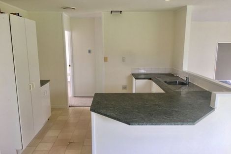 Photo of property in 176 Burswood Drive, Burswood, Auckland, 2013