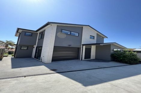 Photo of property in 9a Kaweka Street, New Lynn, Auckland, 0600