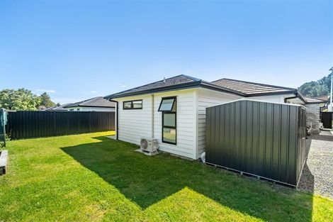 Photo of property in 3 Dahl Drive, Wallaceville, Upper Hutt, 5018