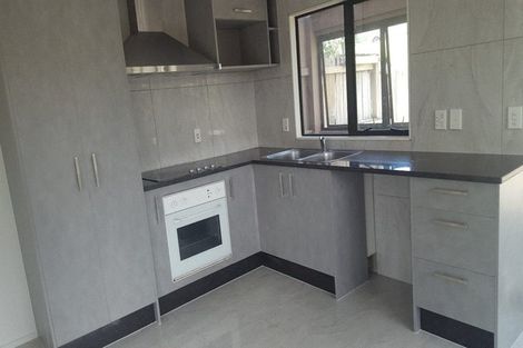 Photo of property in 26/8 Margan Avenue, New Lynn, Auckland, 0600