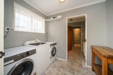 Photo of property in 23 Humphries Place, Awapuni, Palmerston North, 4412