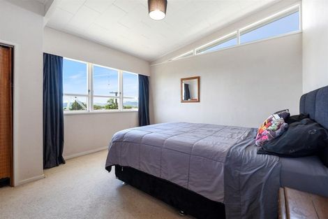 Photo of property in 6 Hawk Place, Selwyn Heights, Rotorua, 3015