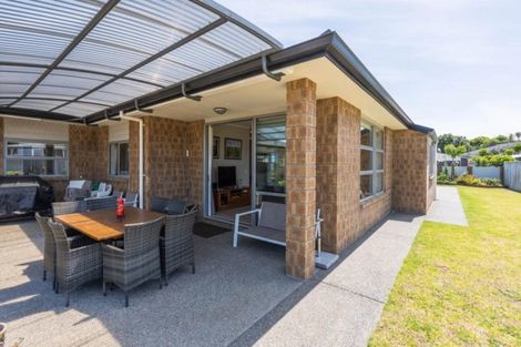 Photo of property in 4 Petrel Close, Paraparaumu Beach, Paraparaumu, 5032