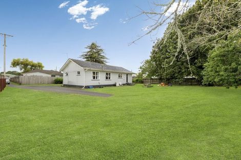 Photo of property in 15 Kerry Place, Papakura, 2110