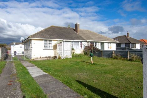 Photo of property in 99 Clyde Crescent, Roslyn, Palmerston North, 4414