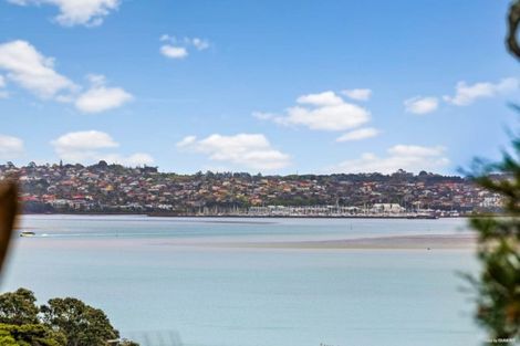 Photo of property in 43b Island Bay Road, Beach Haven, Auckland, 0626