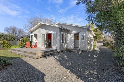 Photo of property in 68 Kent Street, Carterton, 5713