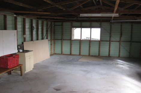 Photo of property in 1289a Whangaparaoa Road, Army Bay, Whangaparaoa, 0930