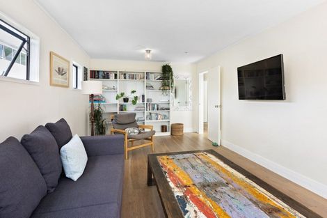 Photo of property in 253 Meola Road, Point Chevalier, Auckland, 1022