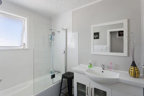 Photo of property in 110 Kingswood Road, Brookfield, Tauranga, 3110