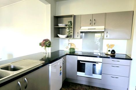 Photo of property in 125 Wellington Street, Picton, 7220