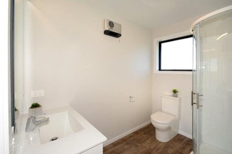 Photo of property in 43 Awa Toru Drive, Fairfield, Dunedin, 9018