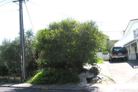 Photo of property in 1/19 Carlisle Road, Torbay, Auckland, 0630