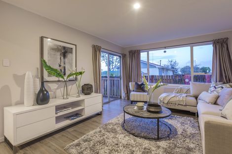 Photo of property in 27 Sandrine Avenue, Clover Park, Auckland, 2019