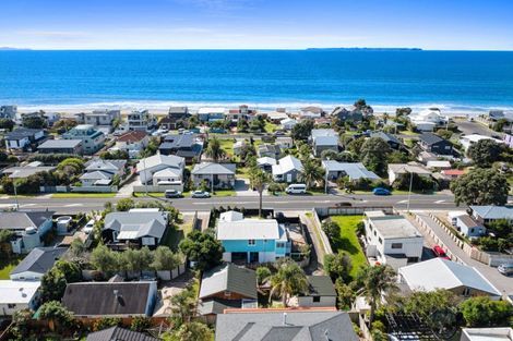 Photo of property in 1142b Papamoa Beach Road, Papamoa Beach, Papamoa, 3118
