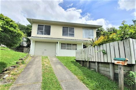 Photo of property in 76 Fyvie Avenue, Tawa, Wellington, 5028