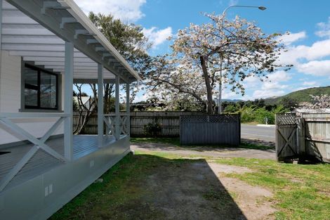 Photo of property in 129 Arawhata Road, Paraparaumu, 5032