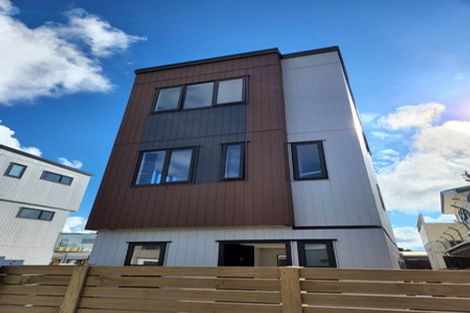 Photo of property in 14/3 Abbotleigh Avenue, Te Atatu Peninsula, Auckland, 0610