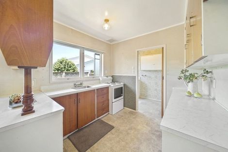 Photo of property in 2/52 Galsworthy Place, Bucklands Beach, Auckland, 2014