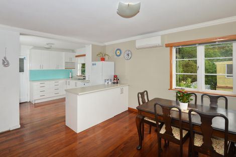 Photo of property in 25 Whangarei Heads Road, Onerahi, Whangarei, 0110