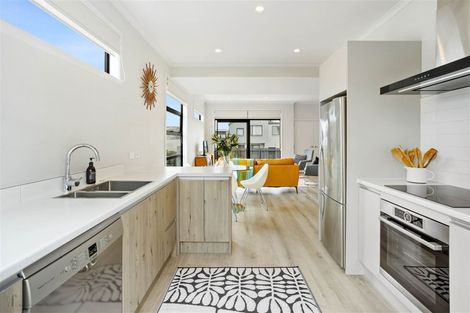 Photo of property in 19 Frank Gill Road, Hobsonville, Auckland, 0616