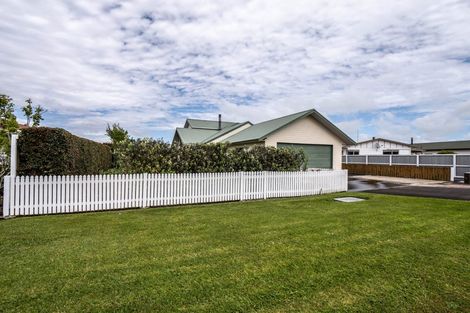 Photo of property in 27 Raratuna Street, Turua, 3574