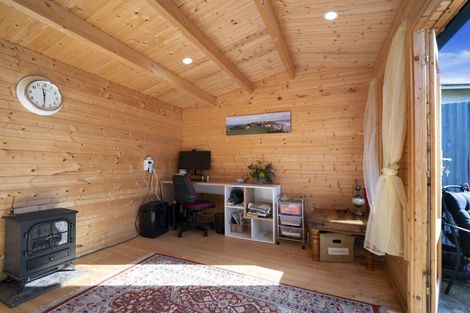 Photo of property in 14 College Place, Poike, Tauranga, 3112