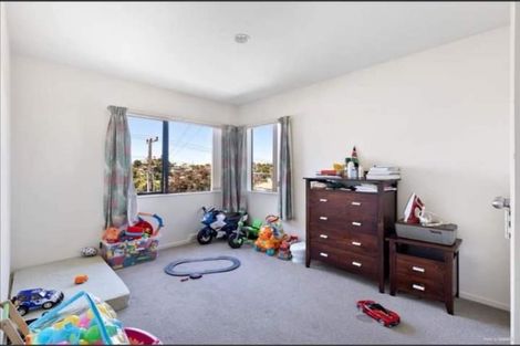 Photo of property in 1/44 Becroft Drive, Forrest Hill, Auckland, 0620