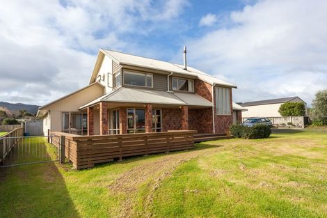 Photo of property in 13 Koromiko Drive, Coromandel, 3506