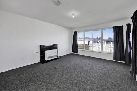 Photo of property in 10 Ramanui Avenue, Hawera, 4610