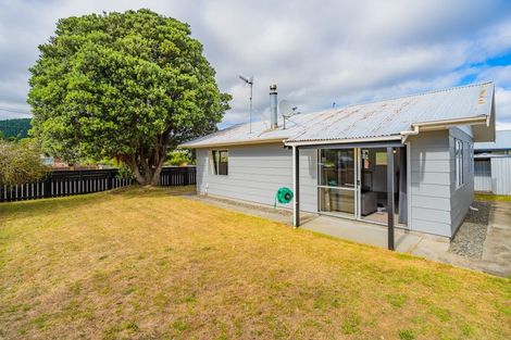 Photo of property in 95a Arawhata Road, Paraparaumu, 5032