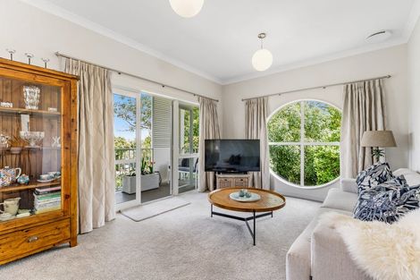 Photo of property in 6 Puriri Boulevard, Orewa, 0931