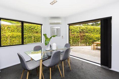 Photo of property in 58 King Charles Drive, Kingsley Heights, Upper Hutt, 5018